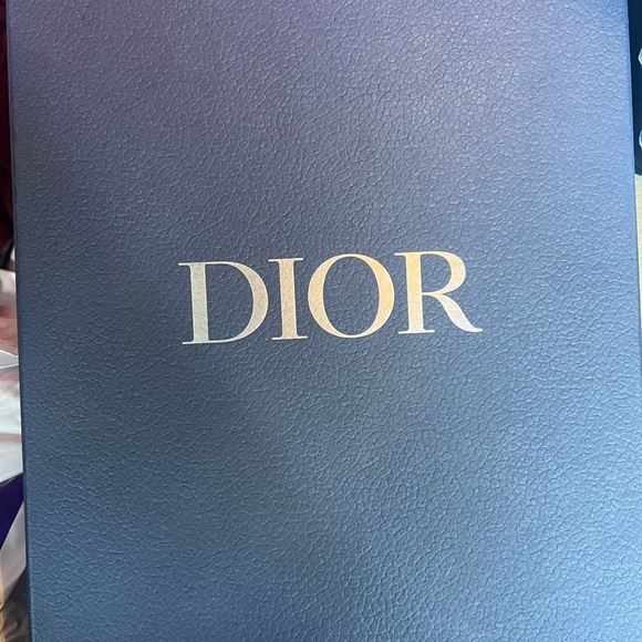 Dior - Picture 2 of 4